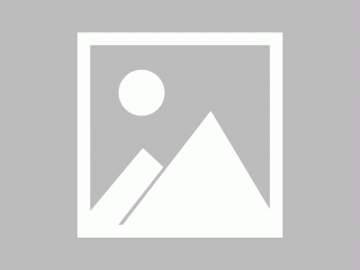 不怕套路!桑托斯撤凳子防守 詹姆斯扎实脚步稳稳打进