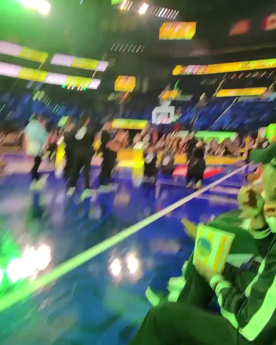东艾南麦?!麦迪晒照回顾全明星之旅 与艾弗森合影留念?